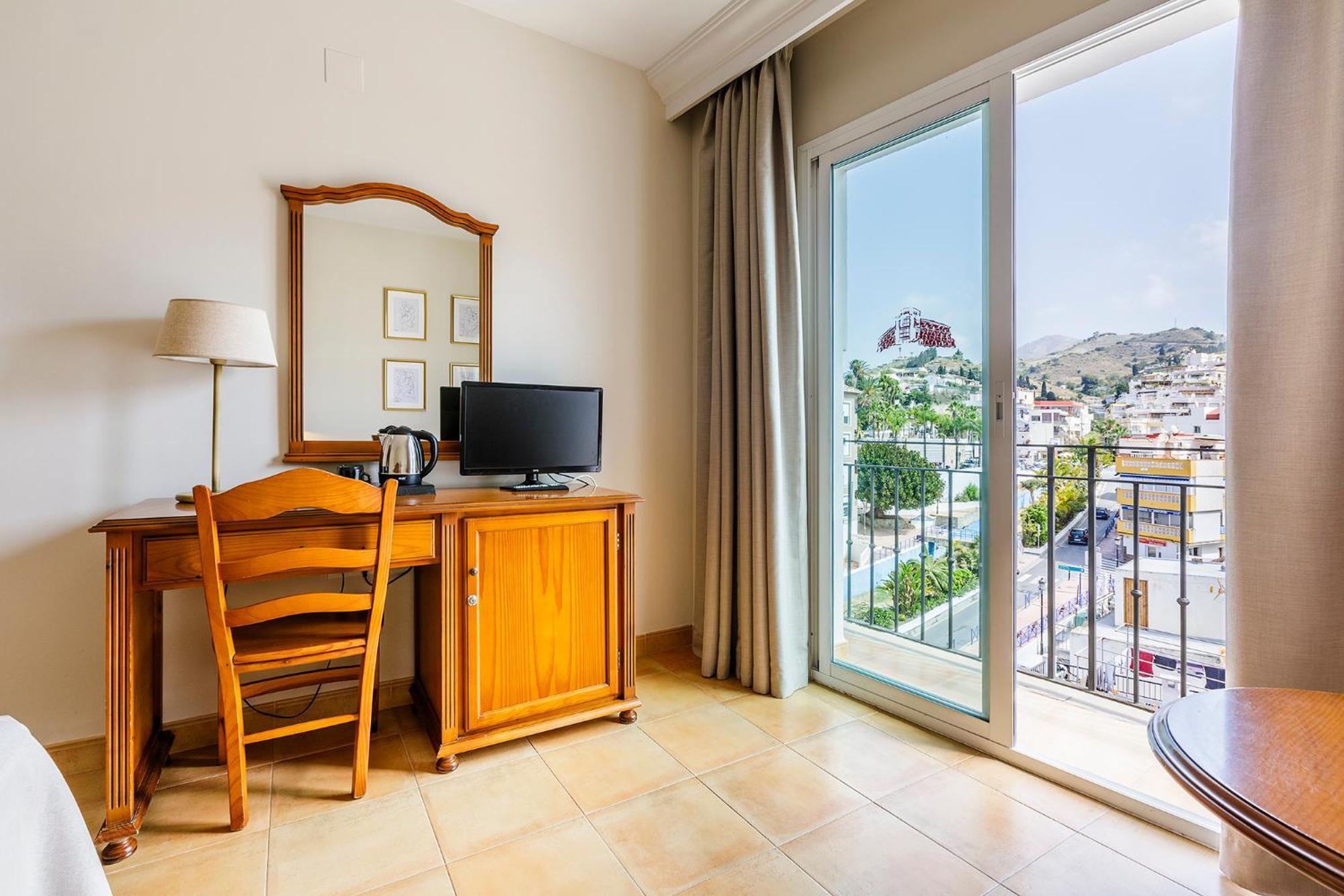 Hotel Almijara - Mares La Herradura  Kültér fotó