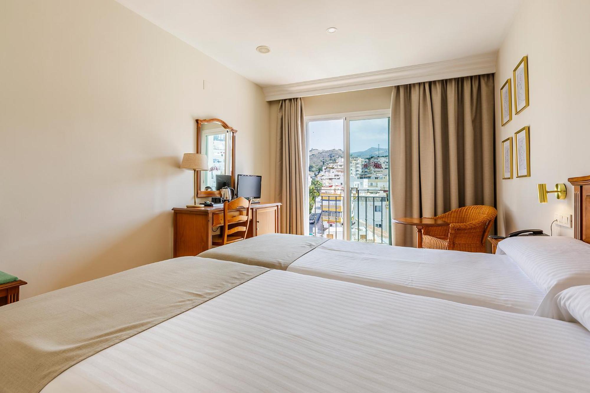 Hotel Almijara - Mares La Herradura  Kültér fotó